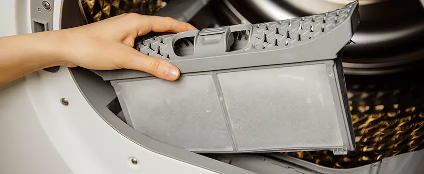 Signs Of A Clogged Dryer Lint Trap in Sartell, Minnesota
